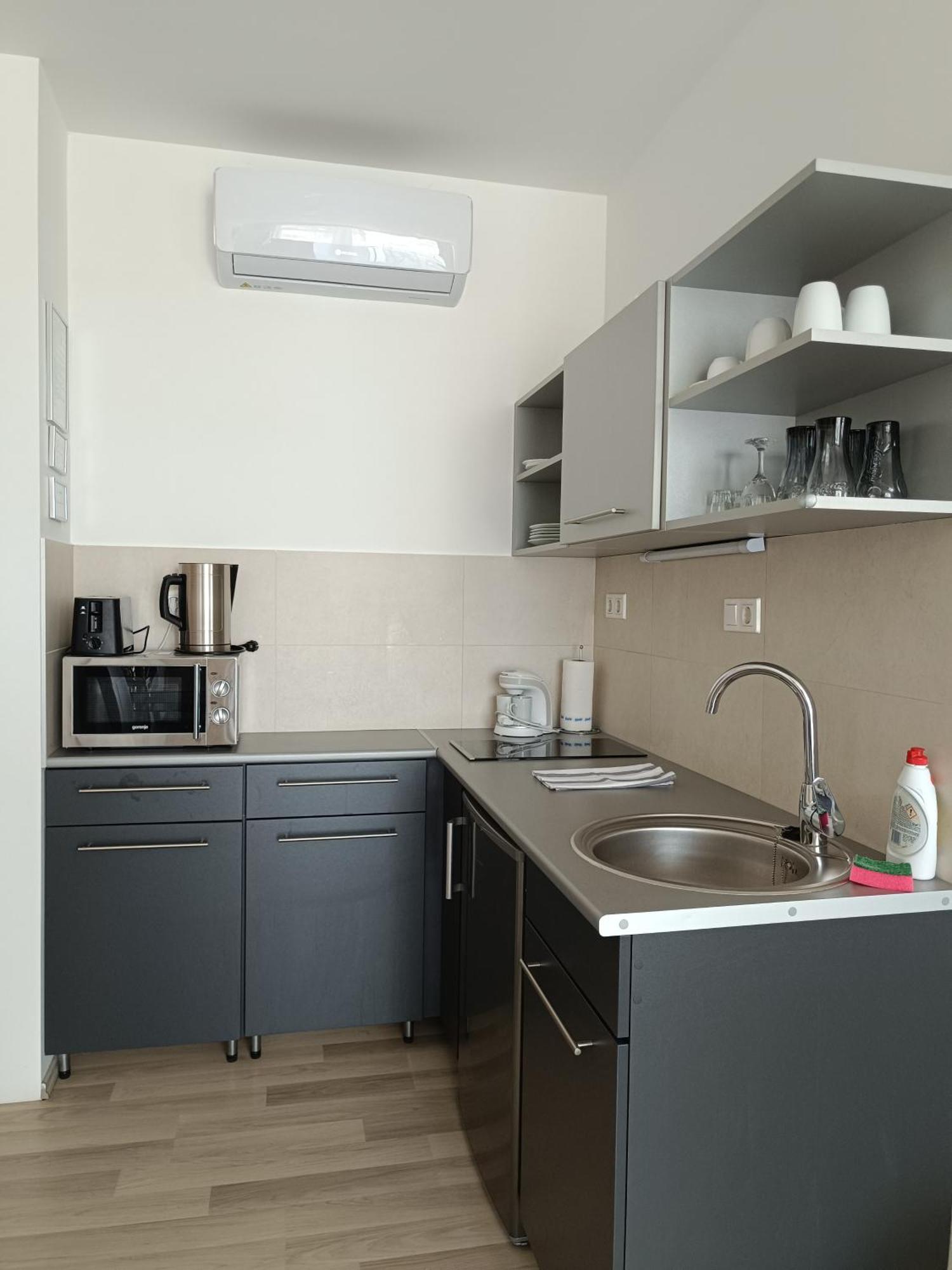 Ujhely Apartmanhaz 希欧福克 外观 照片