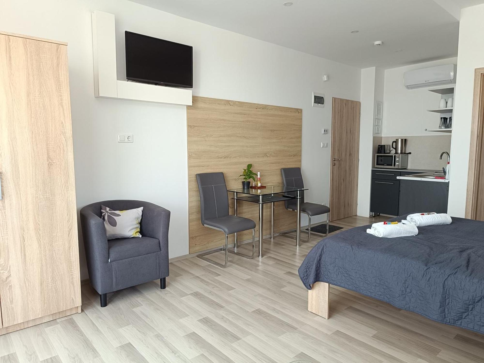 Ujhely Apartmanhaz 希欧福克 外观 照片