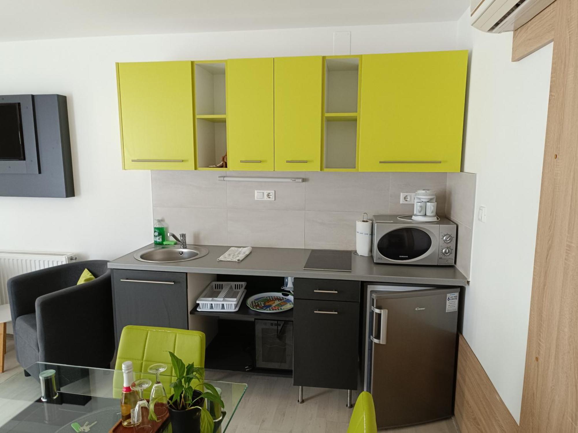 Ujhely Apartmanhaz 希欧福克 外观 照片