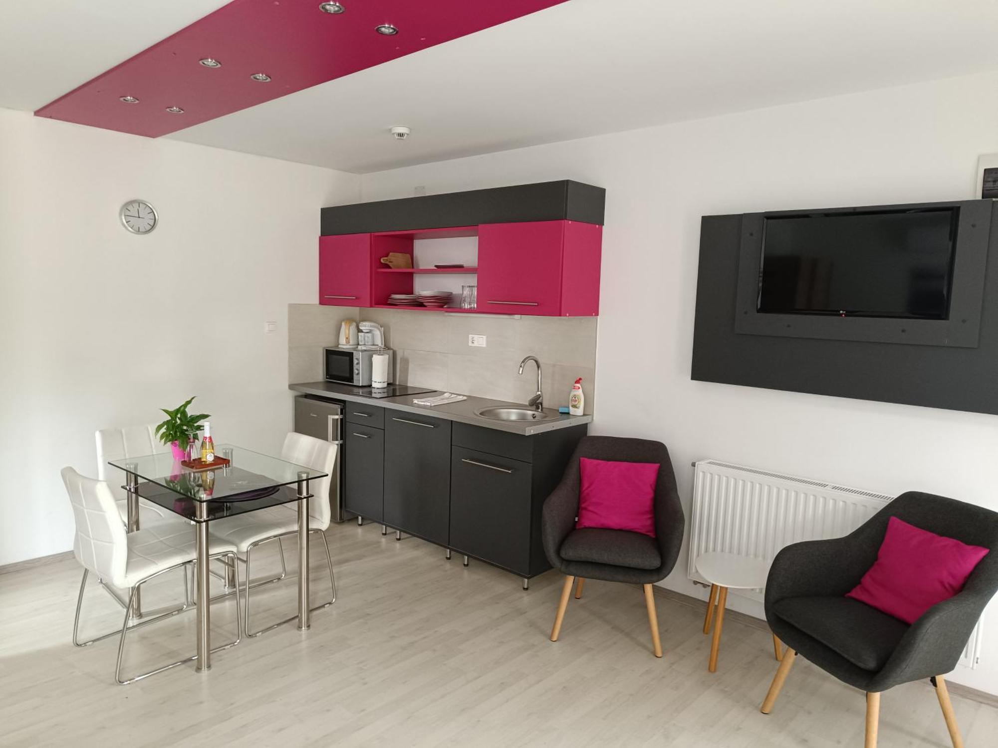 Ujhely Apartmanhaz 希欧福克 外观 照片