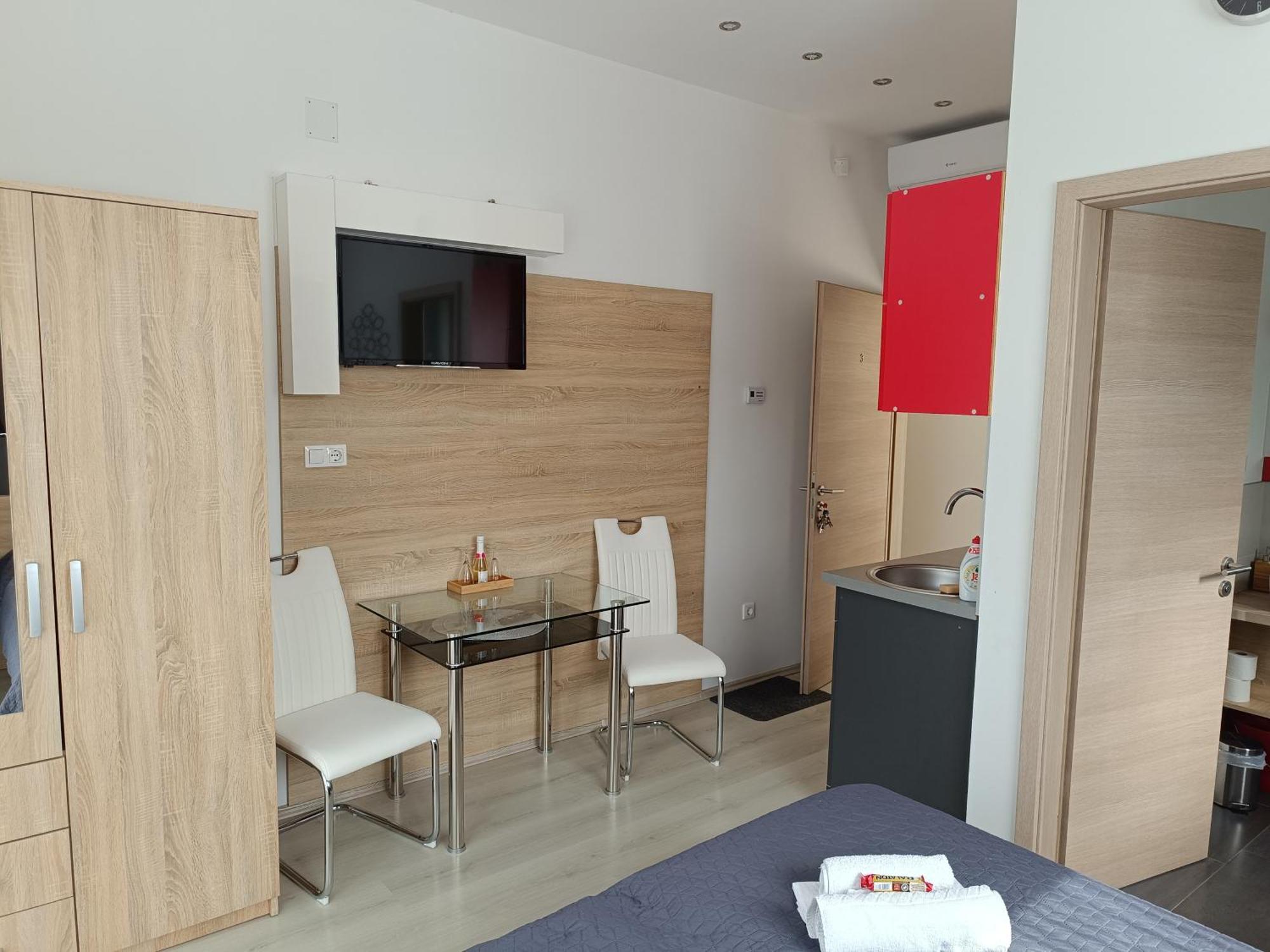 Ujhely Apartmanhaz 希欧福克 外观 照片