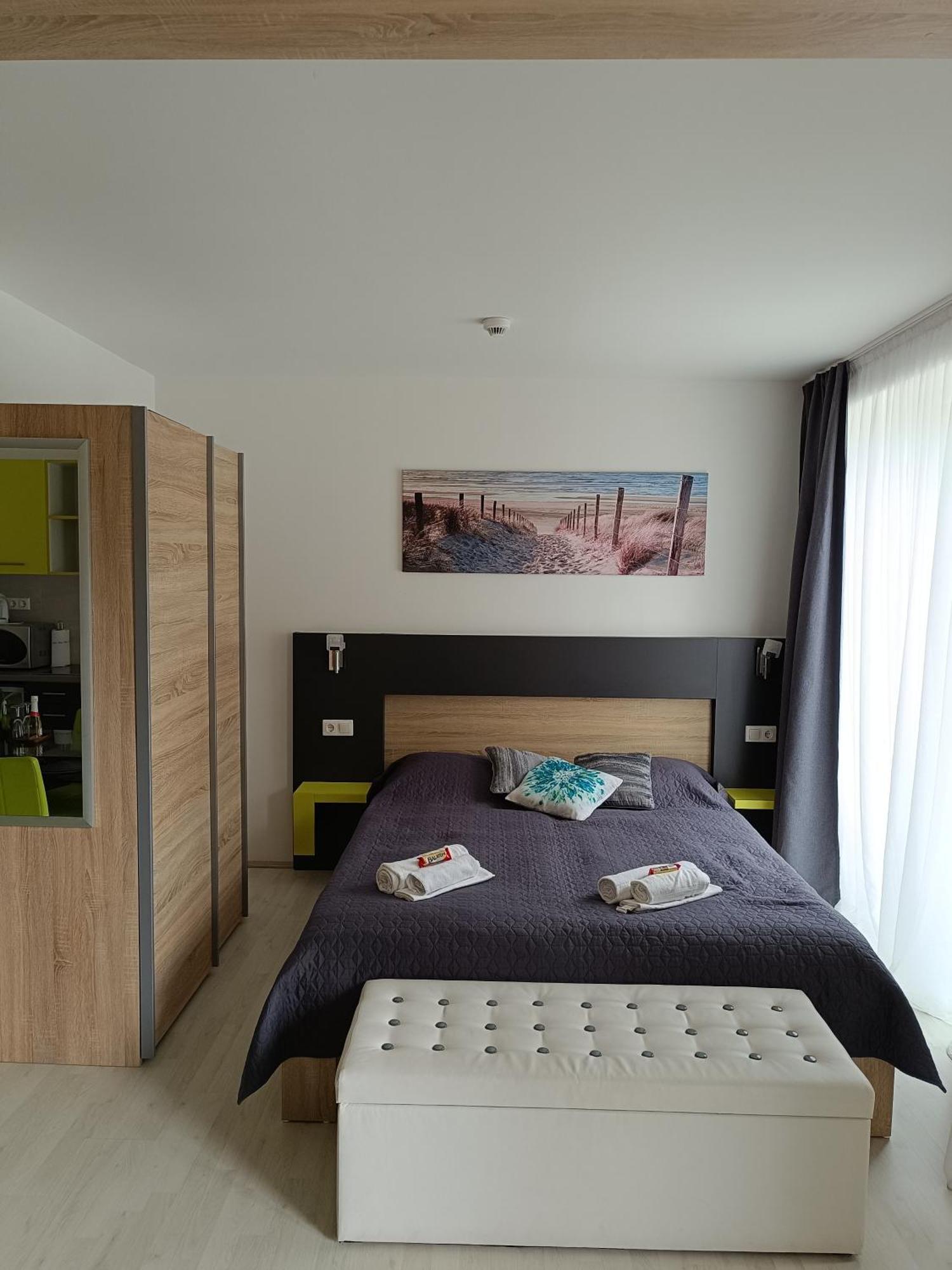 Ujhely Apartmanhaz 希欧福克 外观 照片